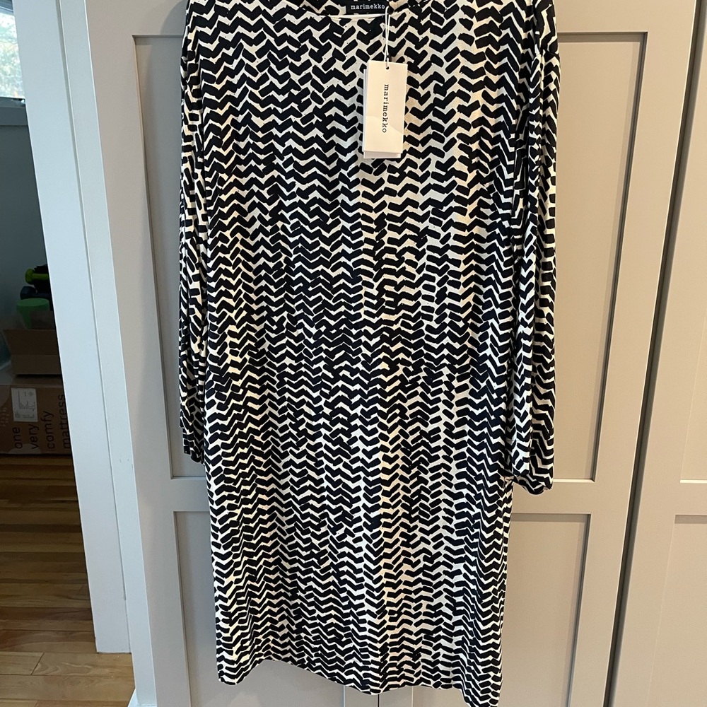 Marimekko sawtooth crepe dress—Jackie O’s favorite designer